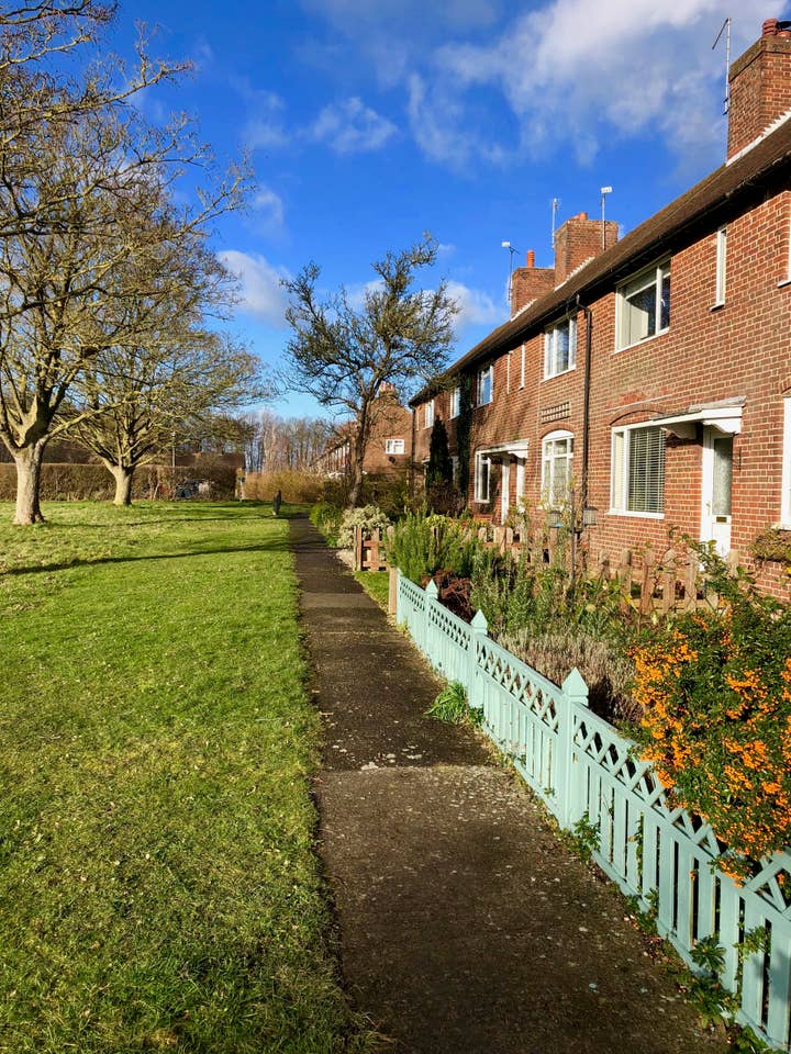 View Ashbrook Harwell (a) in 18 North Drive OX11 0PE Ashbrook Harwell (a) in 18 North Drive OX11 0PE - Property image 8 - VivreStays