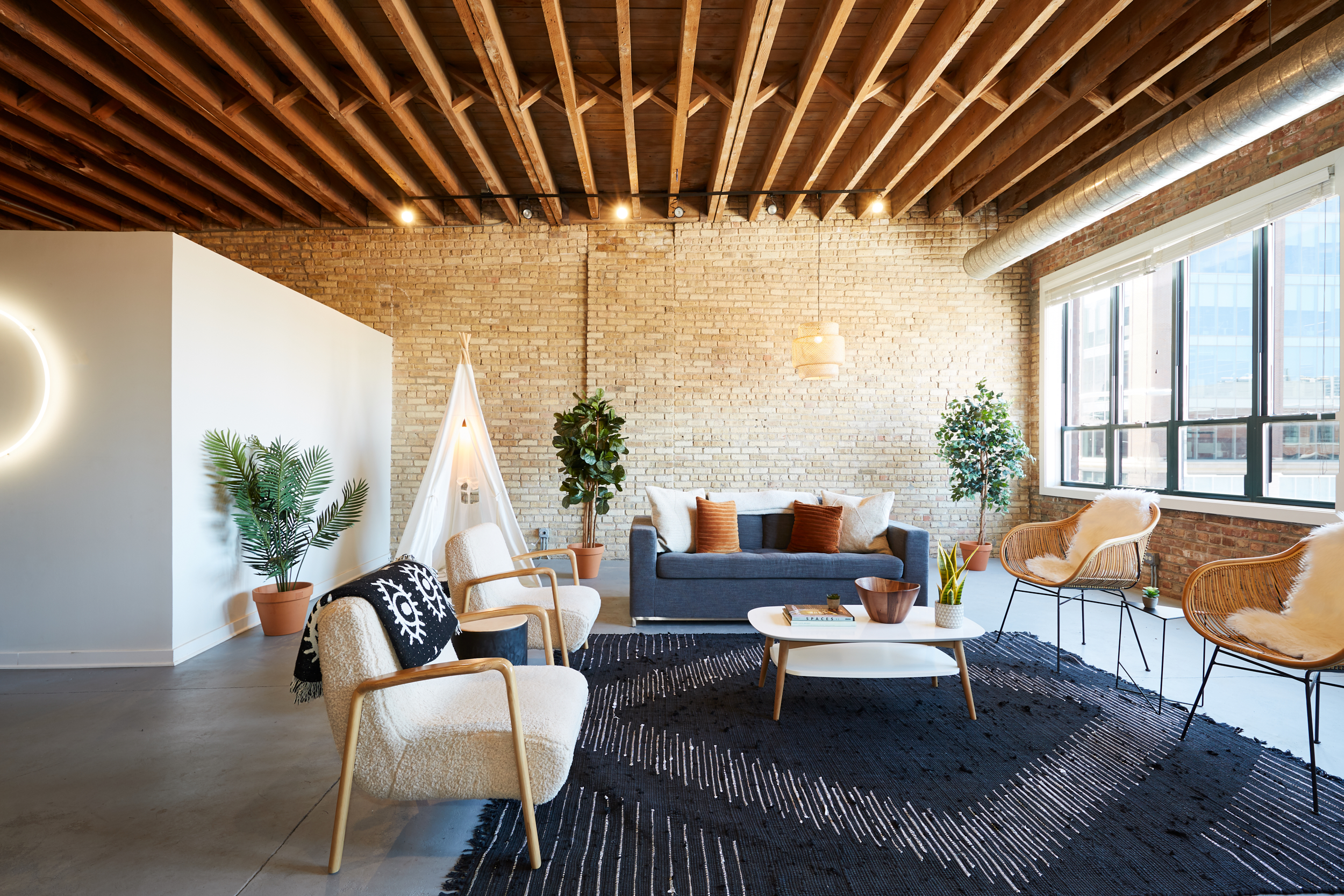 Designer 3BR Luxury Penthouse in Heart of Fulton Market | Featured In Architectural Digest — Chicago, IL — vacation rental