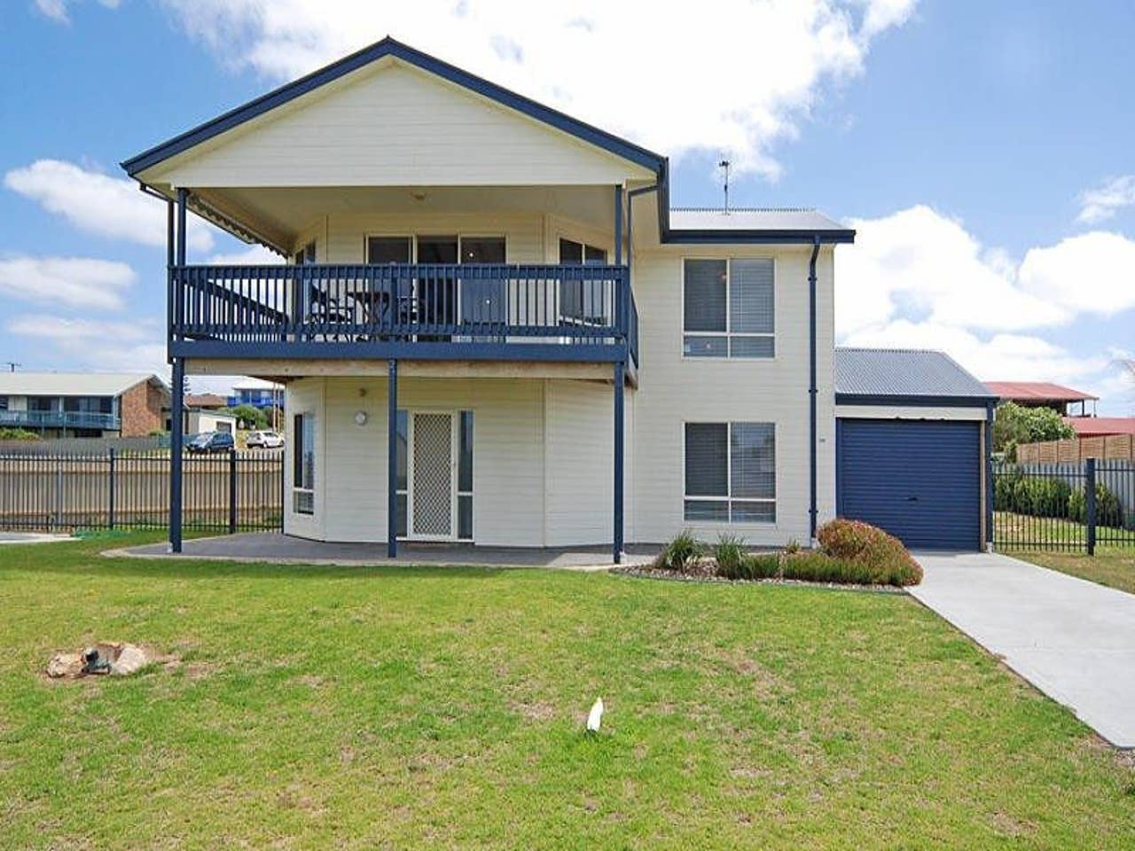 Sorrento Middleton - 190 Newell Ave - Pet Friendly — Middleton, SA — vacation rental