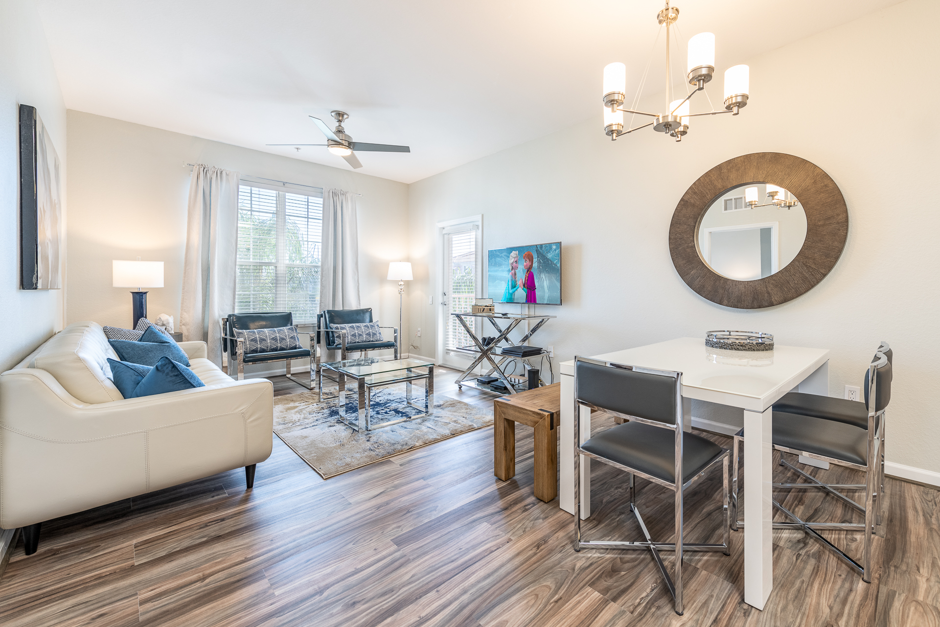Modern Vista Cay nr pool•Walk to OCCC close iDrive — Orlando, FL — vacation rental
