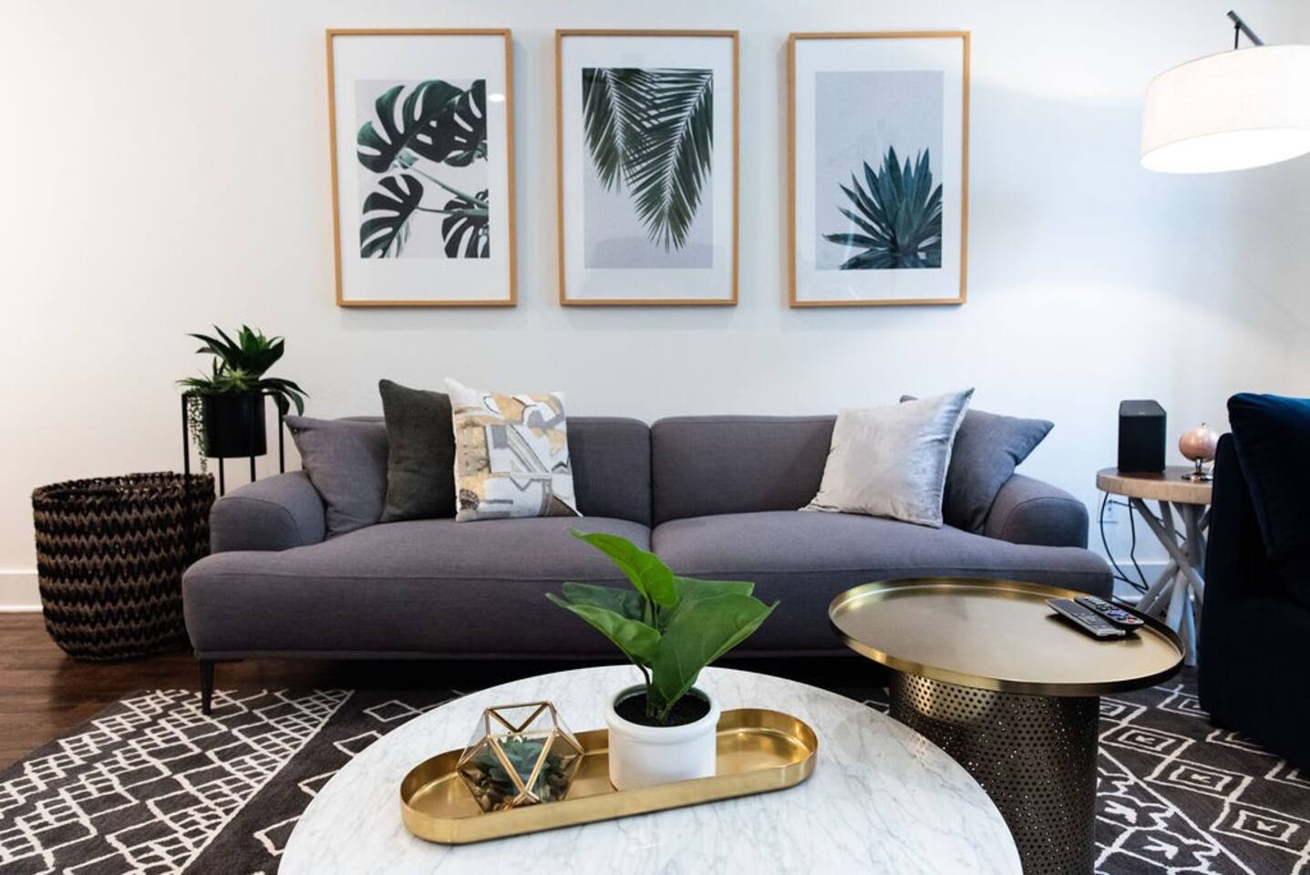 Long Term Hillsboro Village Home, Close to Vandy | Rooftop Deck, Garage Parking, Perfect for Students, Walk to Campus, 24 Hr Hospitality — Nashville, TN — vacation rental