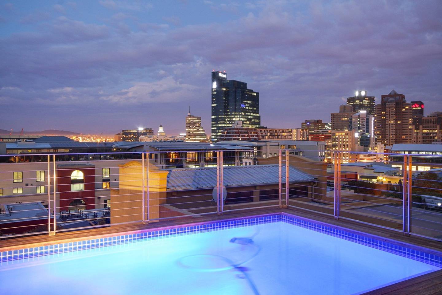 Stylish Apartment in the heart of the De Waterkant Loader A 6