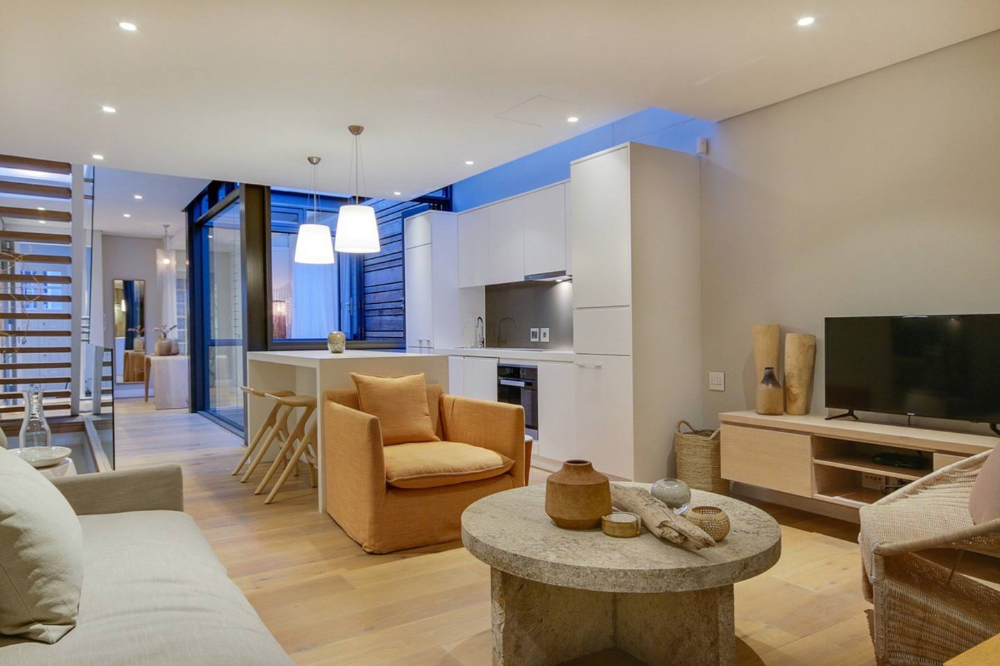 Modern Apartment in the De Waterkant w Rooftop Pool Loader B 10