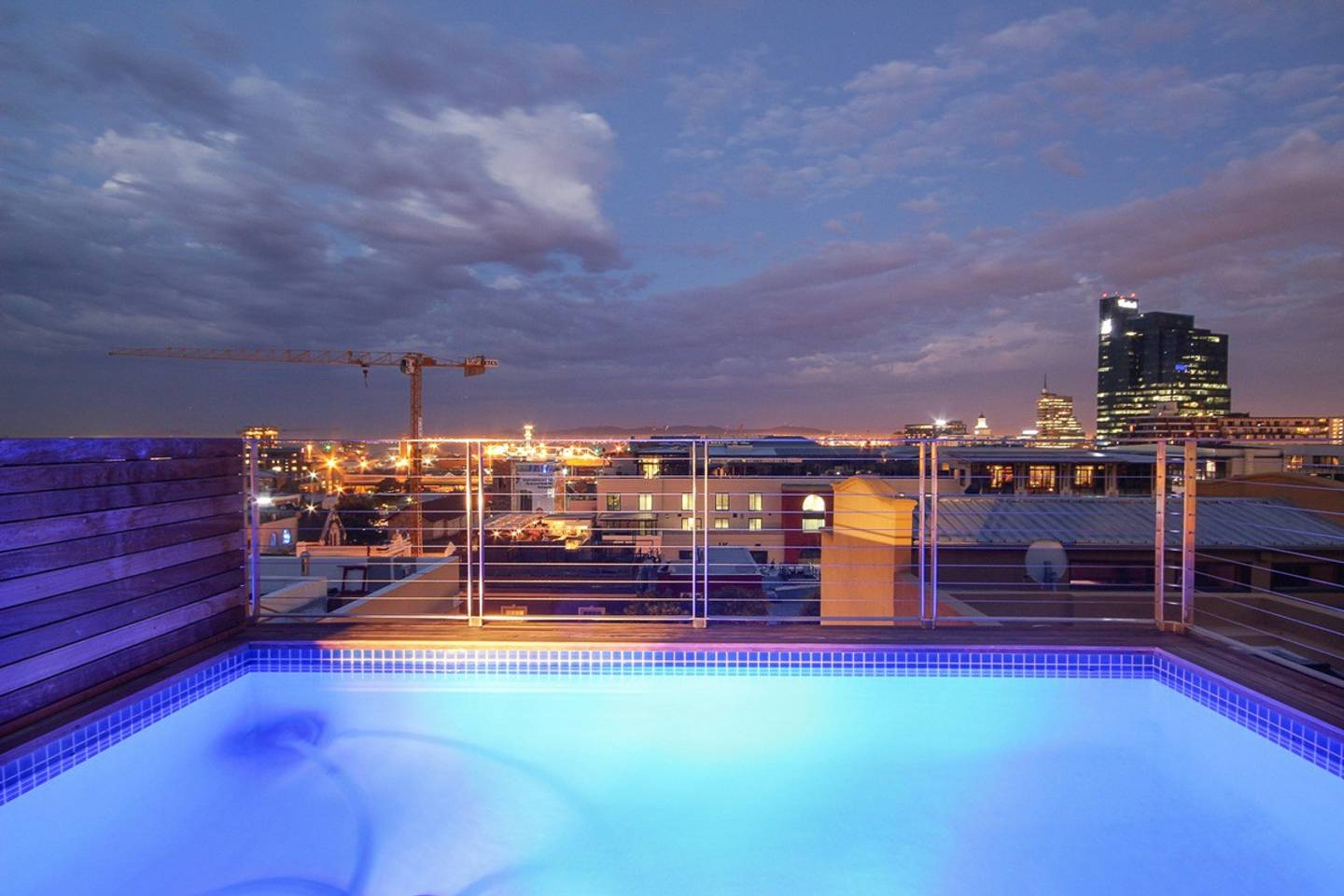 Modern Apartment in the De Waterkant w Rooftop Pool Loader B 9