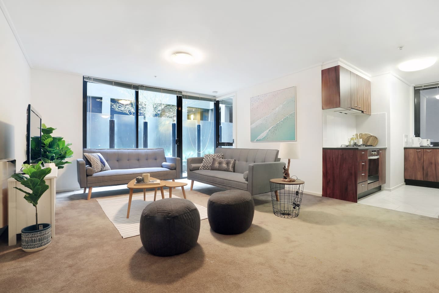 -Melbourne, Australia