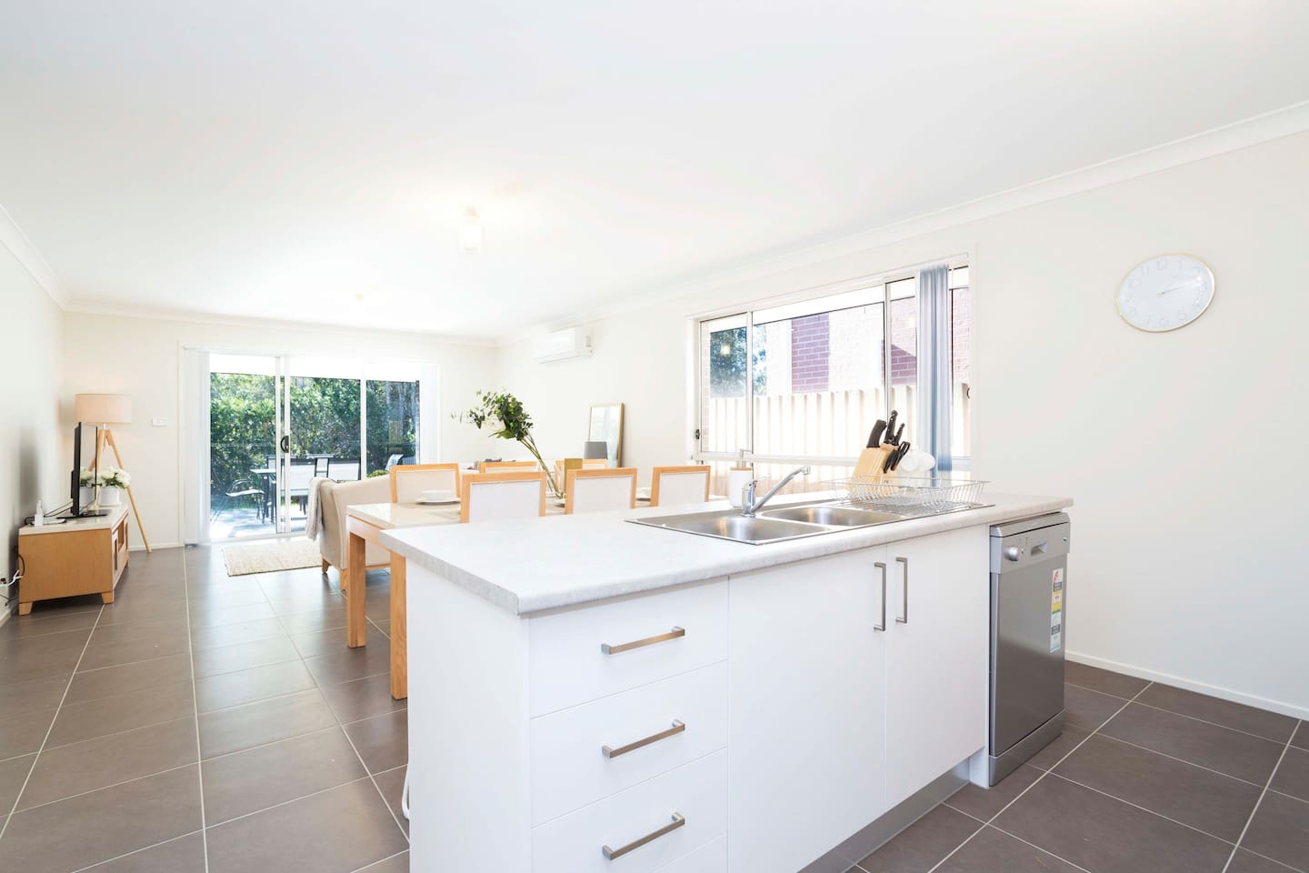 -Hamlyn Terrace, Australia