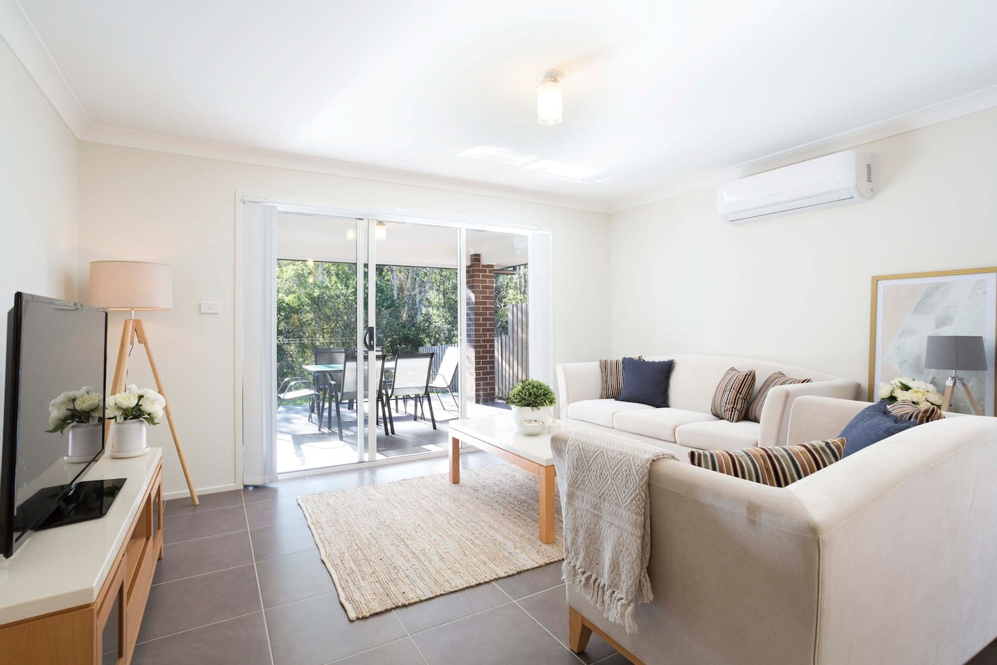 -Hamlyn Terrace, Australia