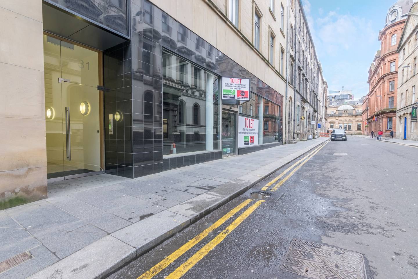 View Stylish Balcony Apartment in Glasgow in 31 Virginia Street G1 1TE Stylish Balcony Apartment in Glasgow in 31 Virginia Street G1 1TE - Property image 17 - VivreStays