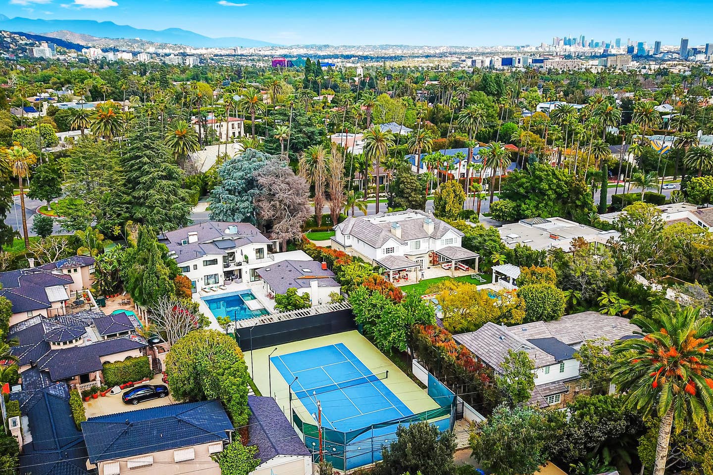 The Beverly Hills Estate & Tennis Court - Picture 9