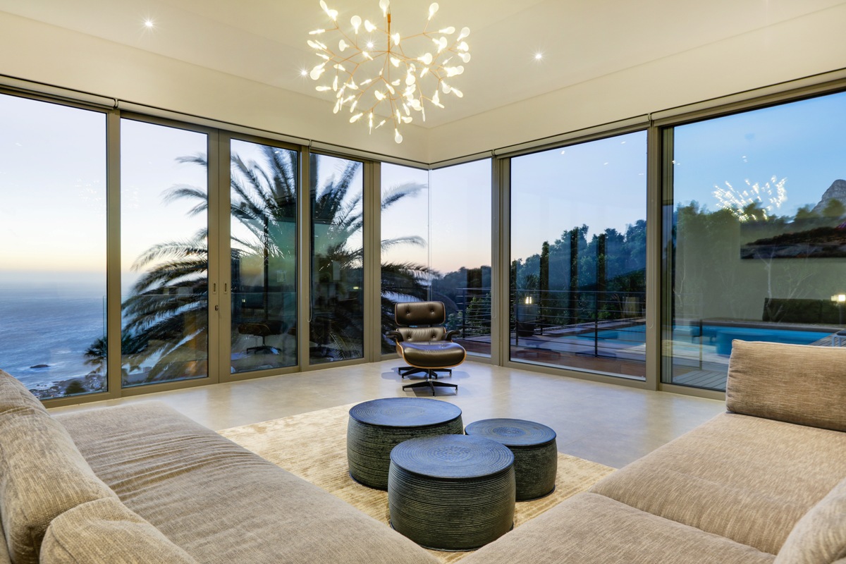 Incredible Luxury Villa w Breathtaking Views The Views Nox Cape Town