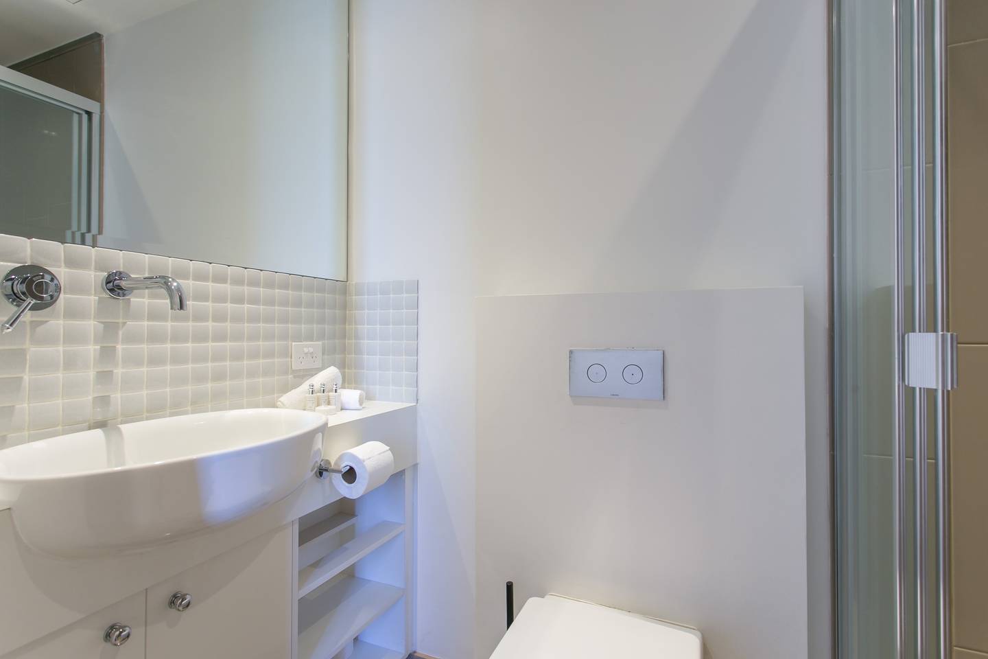 Amazing South Yarra Studios - Picture 6