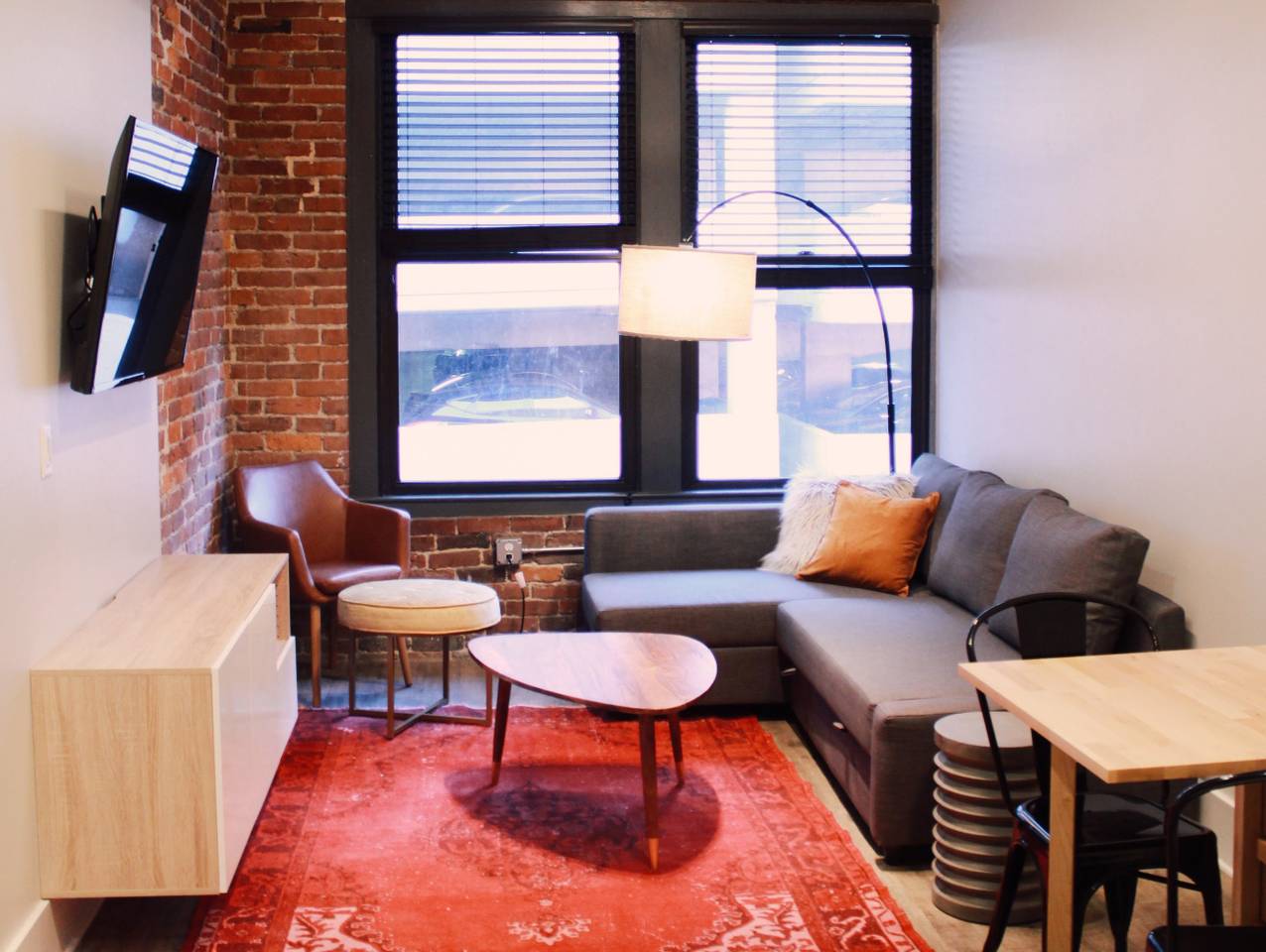 Modern Downtown Loft >> BEST LOCATION!! 408 — Nashville, TN — vacation rental