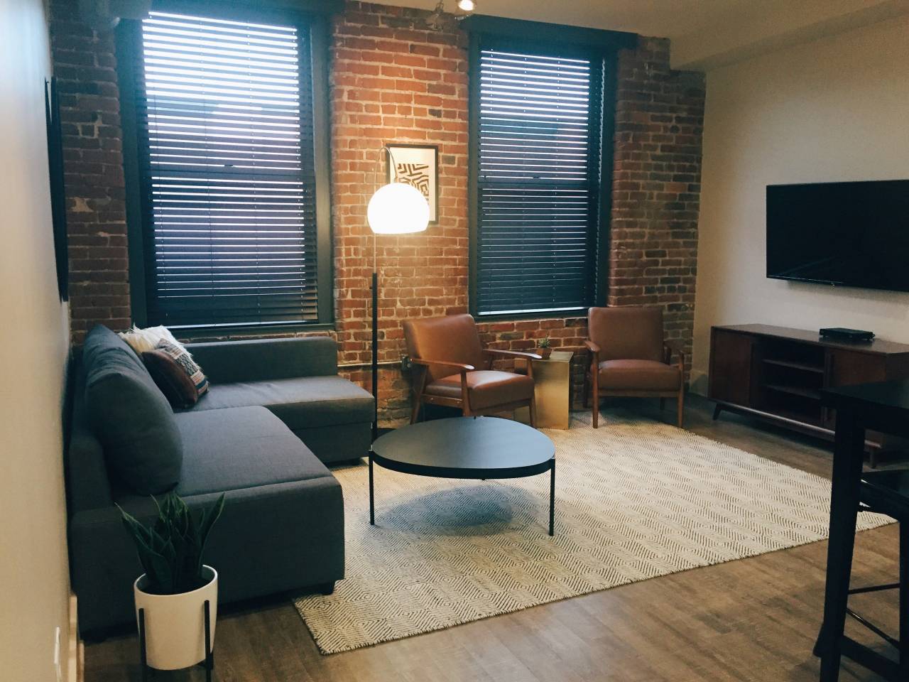 LOCATION!! Downtown Loft 1 block to Broadway! 403 — Nashville, TN — vacation rental