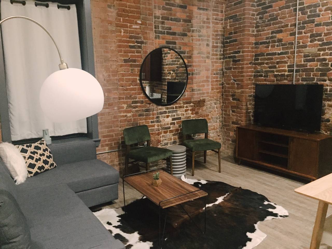 Modern Brick Loft > Best LOCATION Downtown!! 103 — Nashville, TN — vacation rental