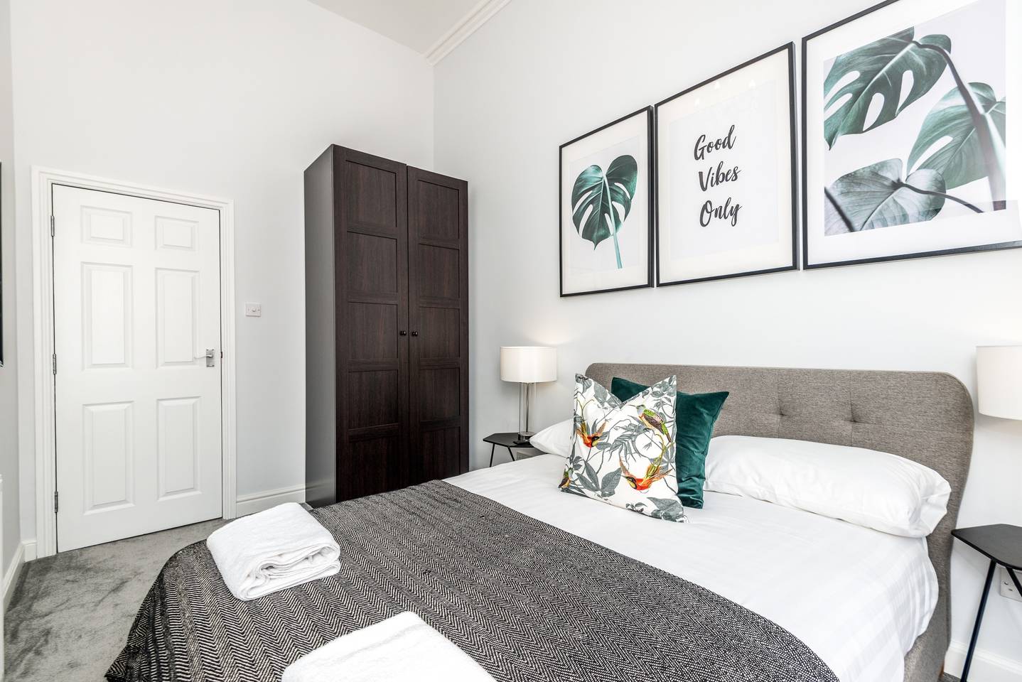 Host Apartments | The Falkner Quarters II - Picture 13