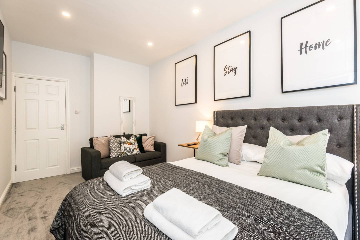 Host Apartments | The Falkner Quarters II - Picture 15