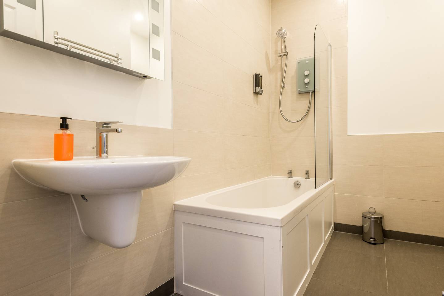 Host Apartments | The Falkner Quarters II