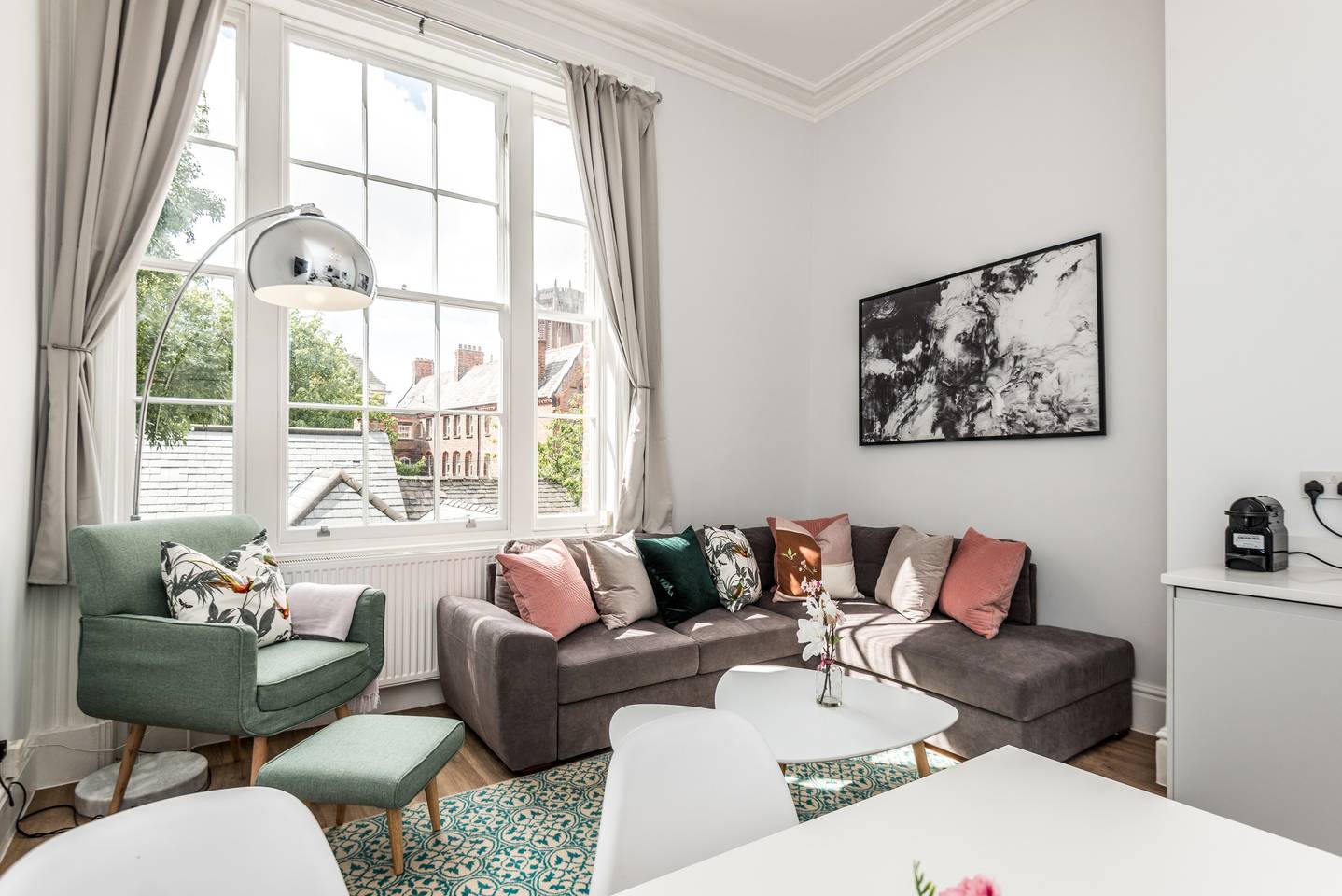 Host Apartments | The Falkner Quarters II - Picture 7