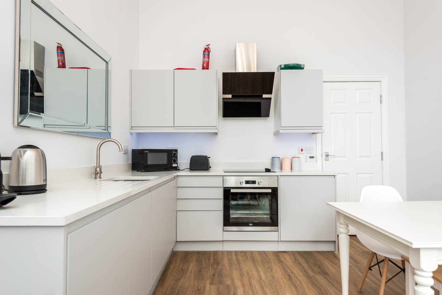Host Apartments | The Falkner Quarters II - Picture 9