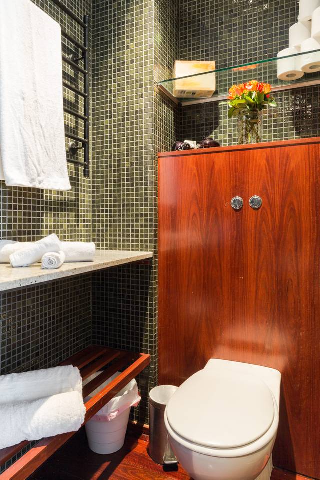 Cosmopolitan South Yarra Townhouse With Roof Top - Picture 22