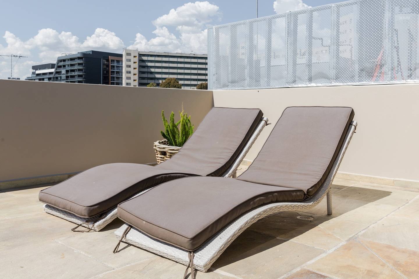 Cosmopolitan South Yarra Townhouse With Roof Top - Picture 28